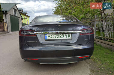 Лифтбек Tesla Model S 2016 в 
