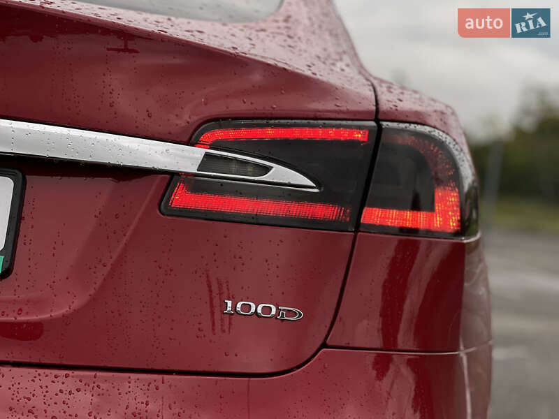 Ліфтбек Tesla Model S 2019 в Києві