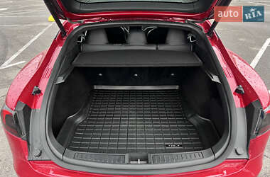 Лифтбек Tesla Model S 2019 в 
