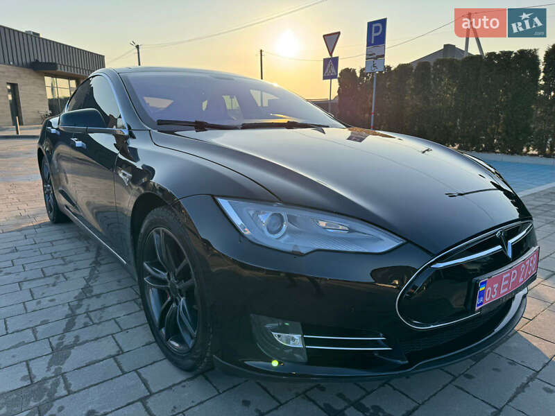 Ліфтбек Tesla Model S 2013 в Луцьку