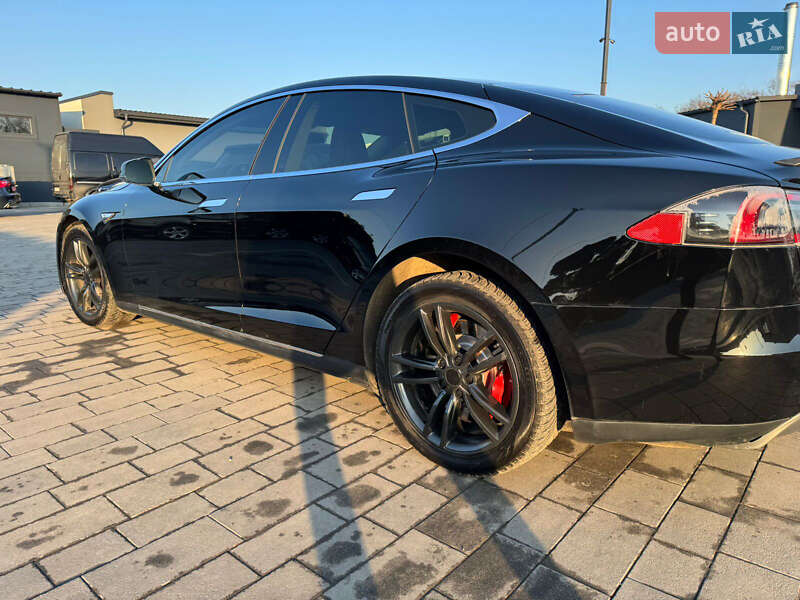 Ліфтбек Tesla Model S 2013 в Луцьку