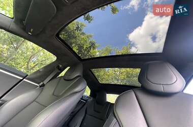 Ліфтбек Tesla Model S 2017 в 