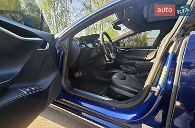Лифтбек Tesla Model S 2016 в 