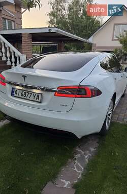 Лифтбек Tesla Model S 2017 в 