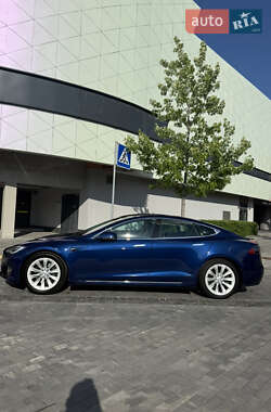Ліфтбек Tesla Model S 2018 в 