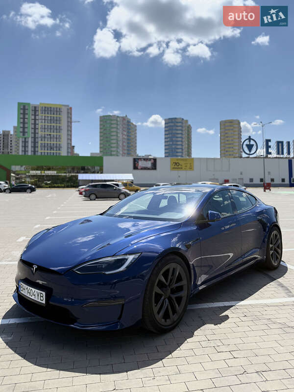 Tesla Model S 2021