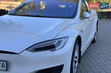 Лифтбек Tesla Model S 2017 в 