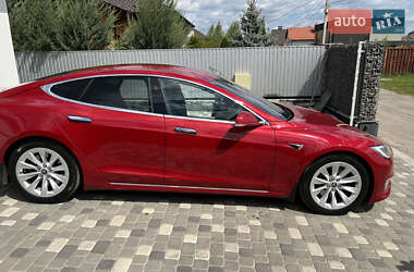 Лифтбек Tesla Model S 2017 в 