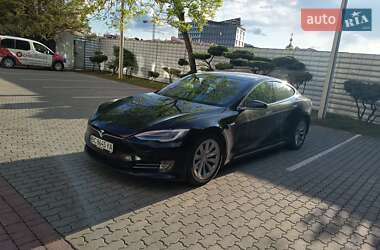 Лифтбек Tesla Model S 2018 в 