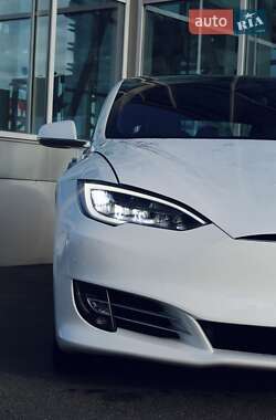 Ліфтбек Tesla Model S 2019 в 