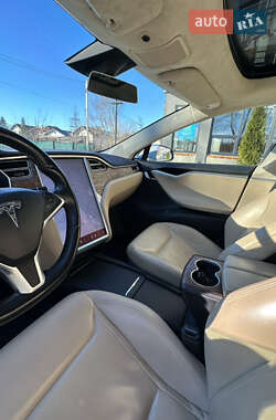 Лифтбек Tesla Model S 2016 в 