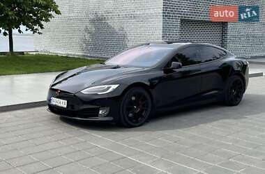 Ліфтбек Tesla Model S 2017 в 