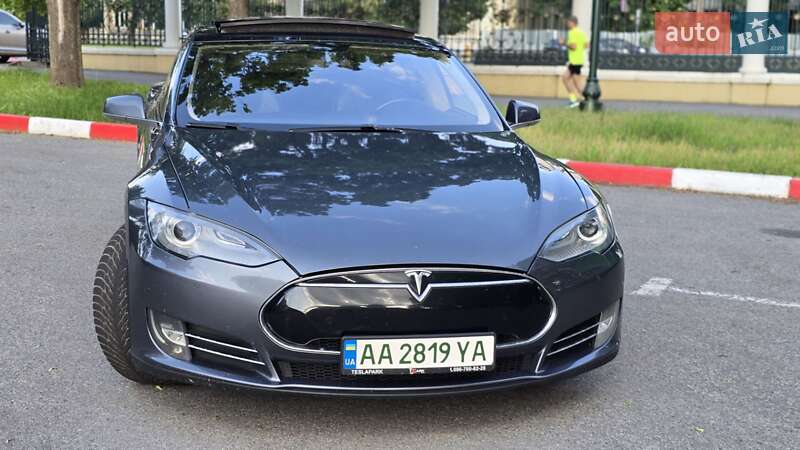Лифтбек Tesla Model S 2013 в Харькове