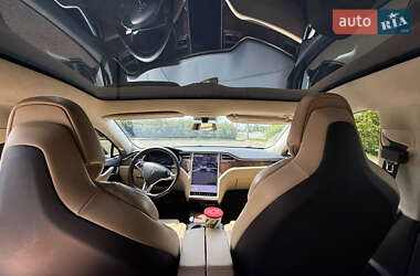 Лифтбек Tesla Model S 2017 в 