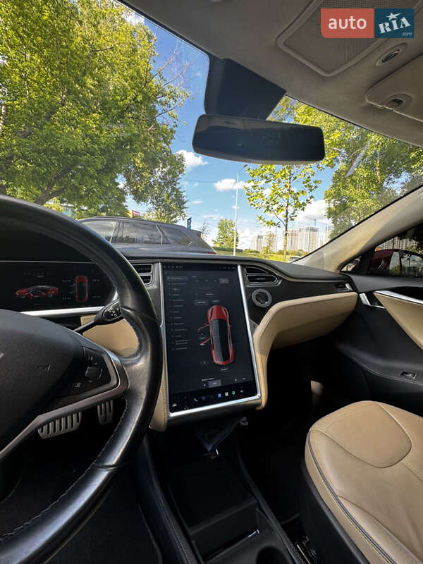 Лифтбек Tesla Model S 2014 в Киеве