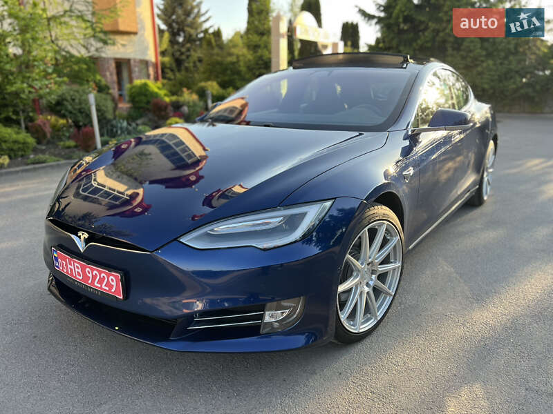 Tesla Model S 2017