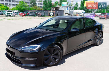 Лифтбек Tesla Model S 2023 в Киеве