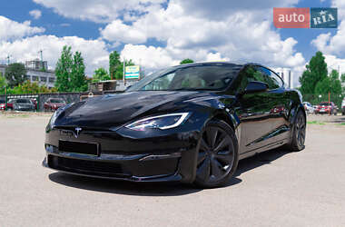 Лифтбек Tesla Model S 2023 в Киеве