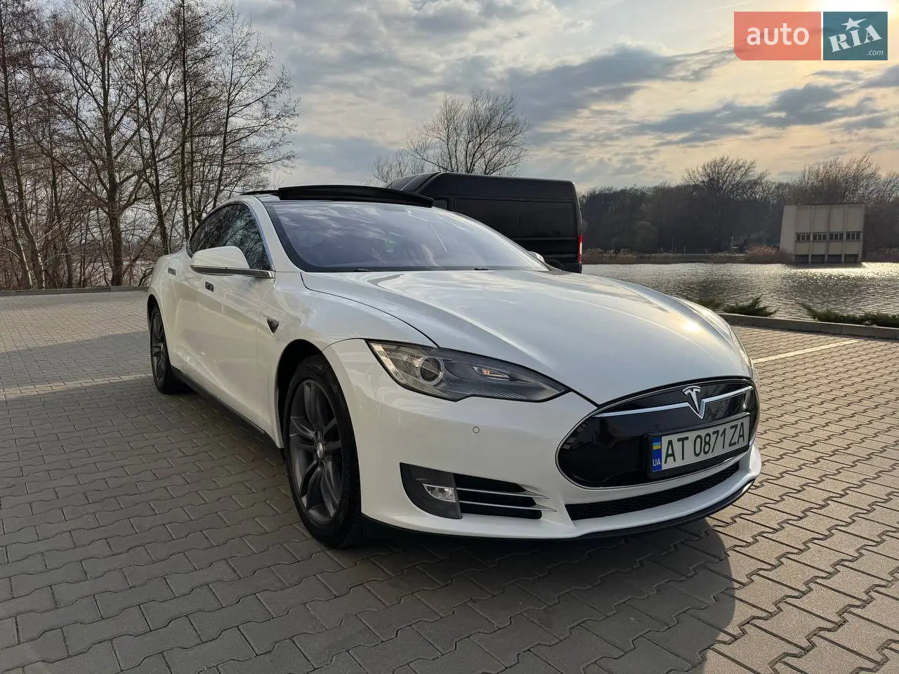 2013 Tesla Model S - мініатюра 39