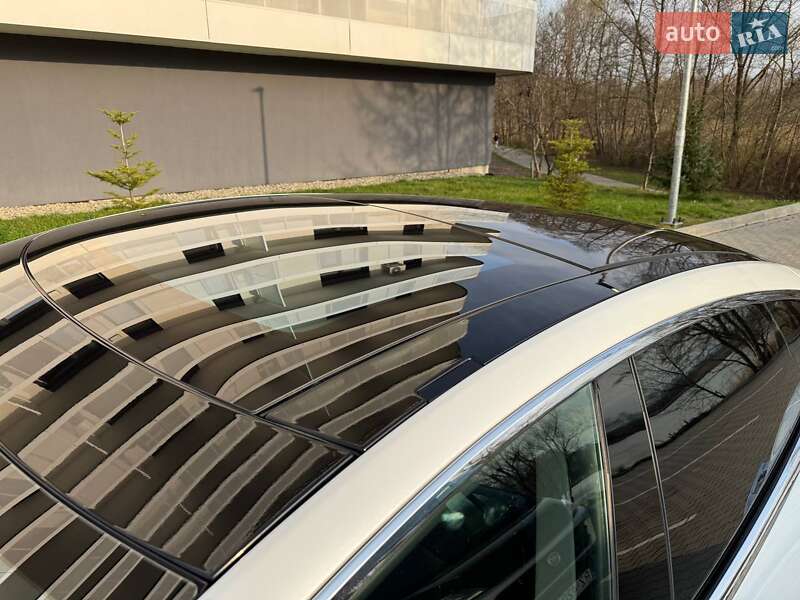 Лифтбек Tesla Model S 2013 в Ивано-Франковске