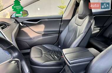 Лифтбек Tesla Model S 2013 в 