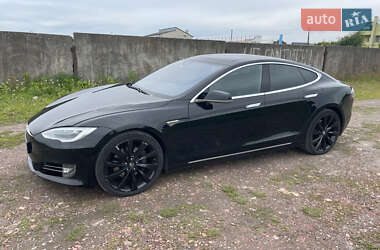 Лифтбек Tesla Model S 2016 в 