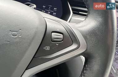 Лифтбек Tesla Model S 2020 в Львове