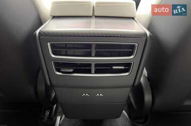 Лифтбек Tesla Model S 2020 в Львове