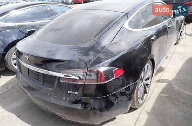 Лифтбек Tesla Model S 2018 в 