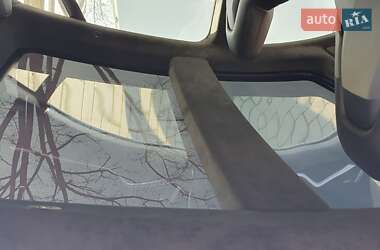 Лифтбек Tesla Model S 2015 в 