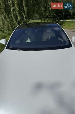 Лифтбек Tesla Model S 2020 в 