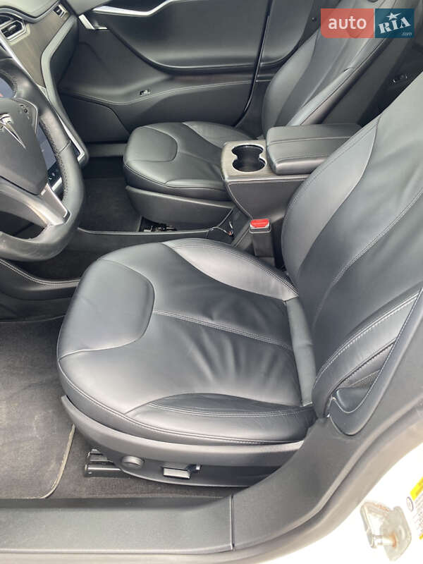 Лифтбек Tesla Model S 2014 в Кропивницком