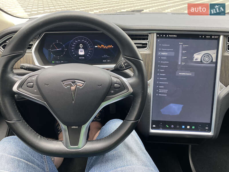 Лифтбек Tesla Model S 2014 в Кропивницком