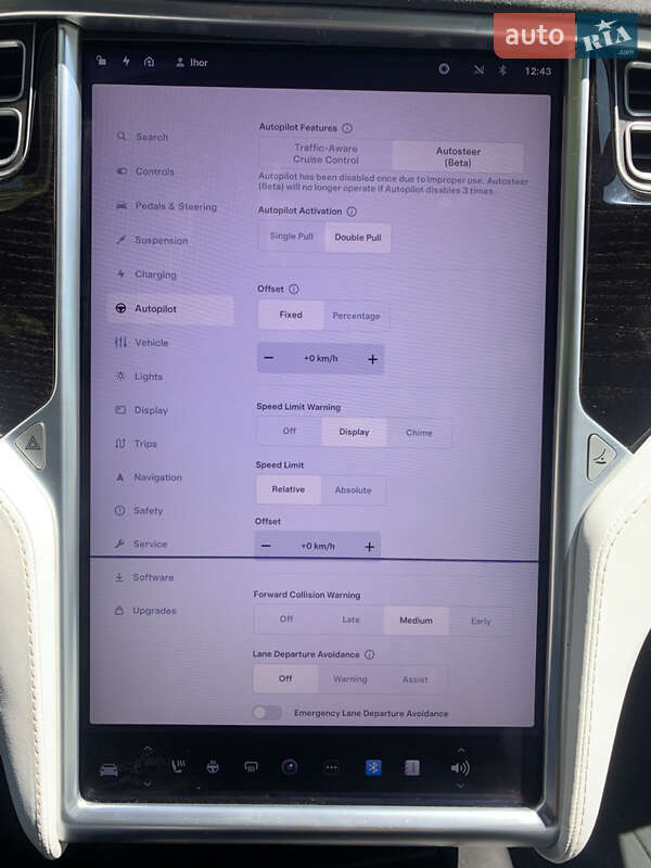 Ліфтбек Tesla Model S 2017 в Львові