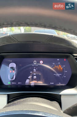 Лифтбек Tesla Model S 2017 в 