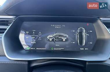 Ліфтбек Tesla Model S 2017 в 