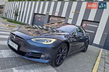 Ліфтбек Tesla Model S 2018 в Львові