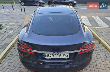 Лифтбек Tesla Model S 2018 в Львове