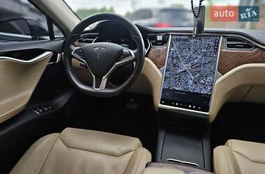 Лифтбек Tesla Model S 2017 в 