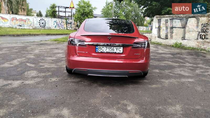 Лифтбек Tesla Model S 2015 в Львове фото 6 Лифтбек Tesla Model S 2015 в Львове