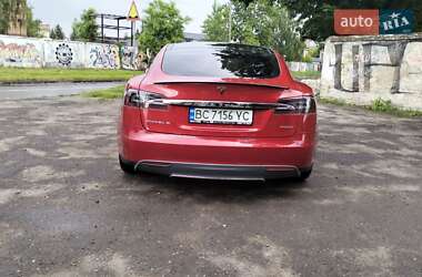 Ліфтбек Tesla Model S 2015 в 