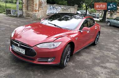 Ліфтбек Tesla Model S 2015 в 