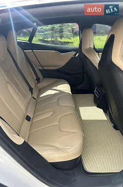 Лифтбек Tesla Model S 2016 в 