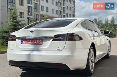 Лифтбек Tesla Model S 2016 в 