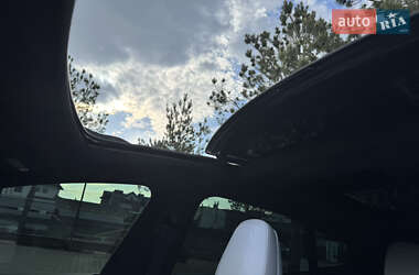 Лифтбек Tesla Model S 2018 в 