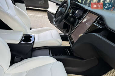 Лифтбек Tesla Model S 2018 в 