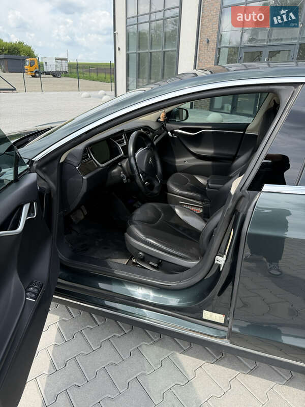 Ліфтбек Tesla Model S 2014 в Тернополі