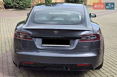 Ліфтбек Tesla Model S 2021 в 
