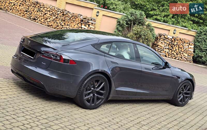 Ліфтбек Tesla Model S 2021 в Мукачевому