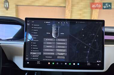 Ліфтбек Tesla Model S 2021 в 